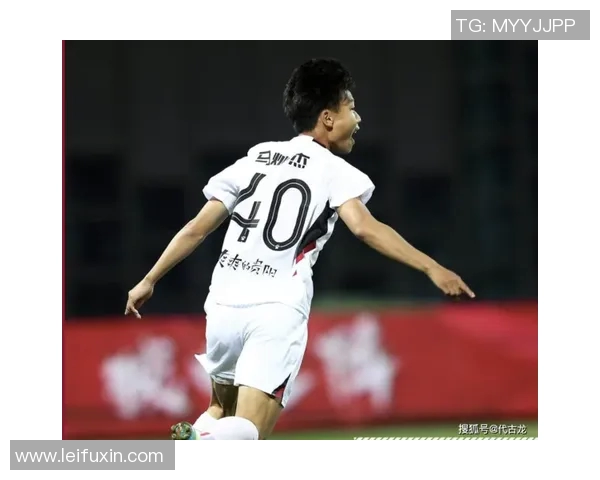 上海足球队在城市联赛积分榜上以87分稳居第一名，展现强劲实力